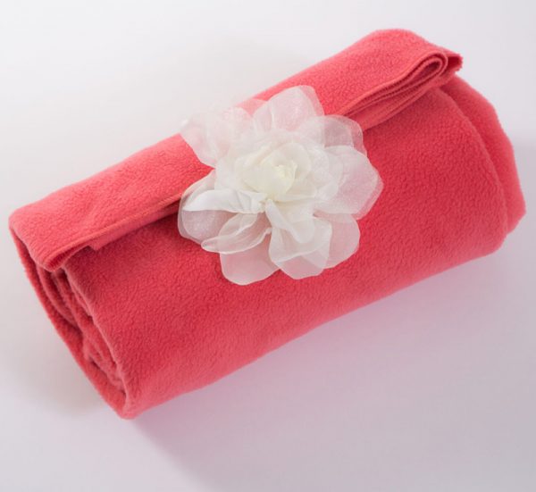 Coral Fleece Blanket with Detachable Flower